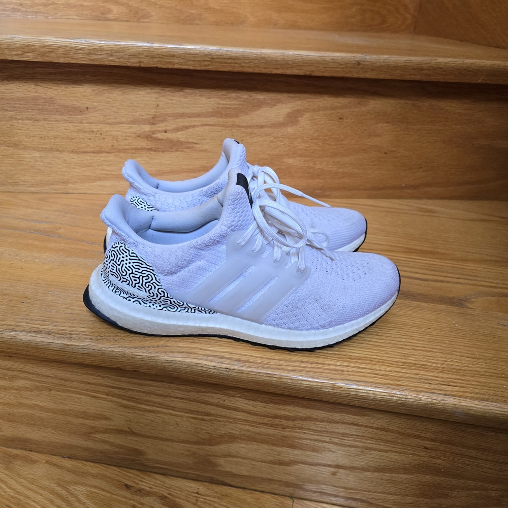 Womens Adidas Ultraboost Size 6 White Running Shoes